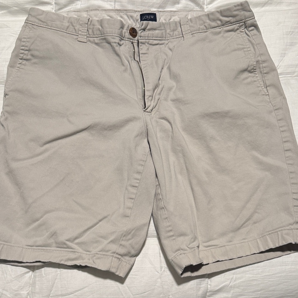 J. Crew Men's Light Gray Flat Front Shorts
